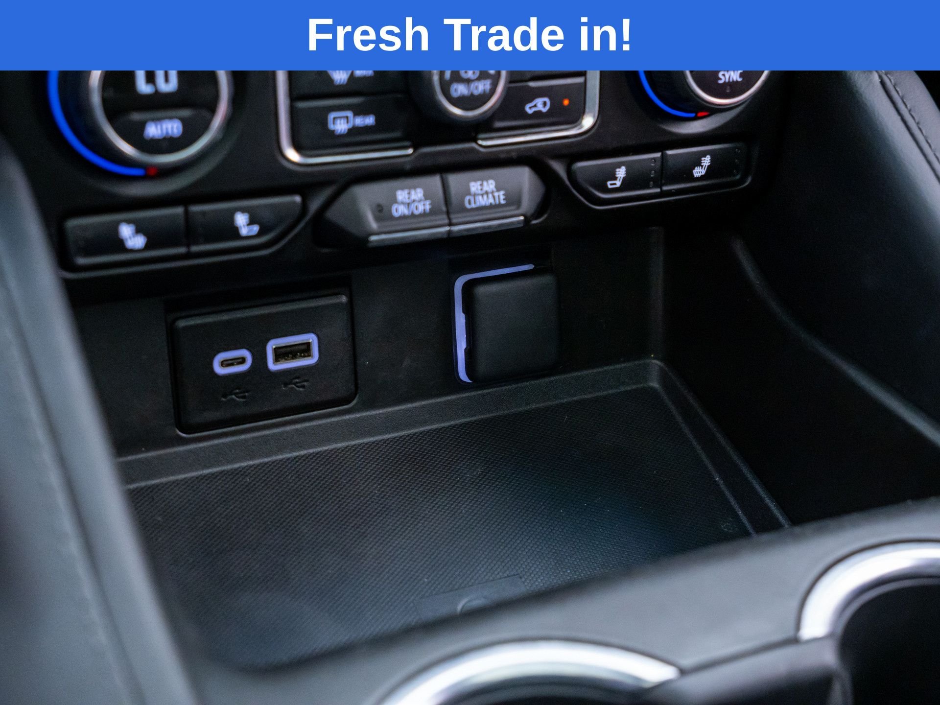 Used 2024 Gray Chevrolet Z71 image 30