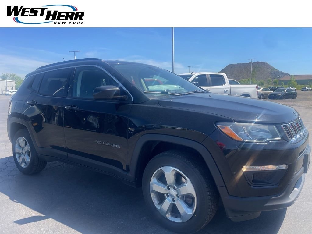 Used 2019 Black Jeep Latitude image 1