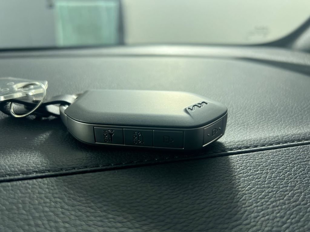 New 2026 Wolf Gray Kia X-Line image 35