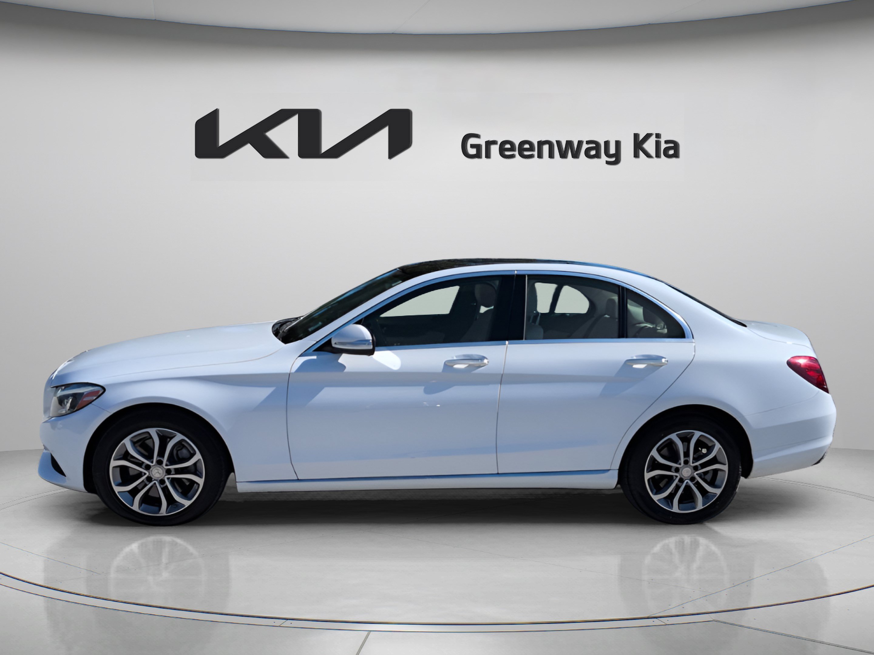 Used 2015 Polar White Mercedes-Benz C 300 image 9