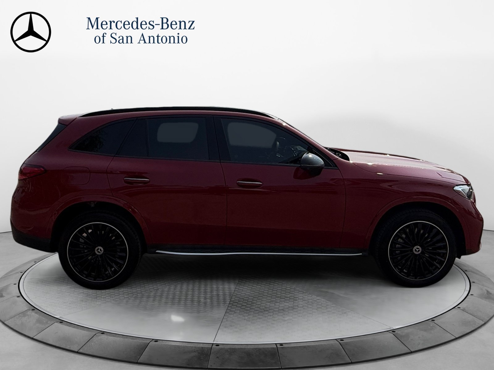 New 2027 MANUFAKTUR Patagonia Red Metallic Mercedes-Benz GLC 300 image 8
