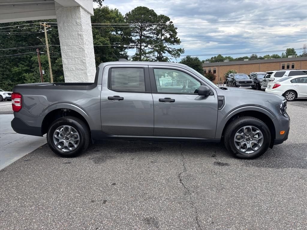 New 2026 Carbonized Gray Metallic Ford XLT image 20