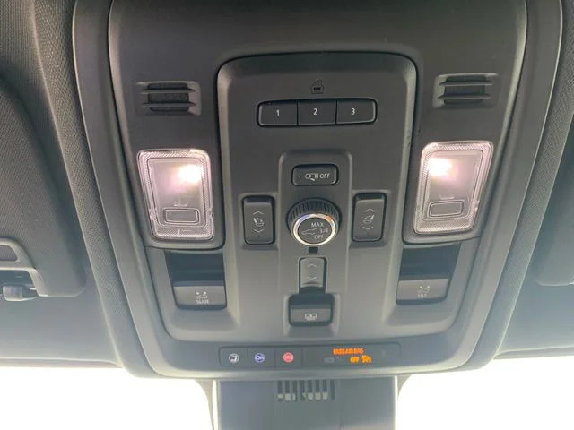 Used 2024 Black Chevrolet High Country image 34