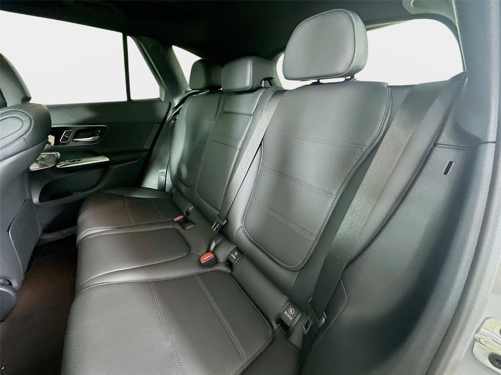 Used 2026 MANUFAKTUR Alpine Grey Mercedes-Benz GLC 300 image 33
