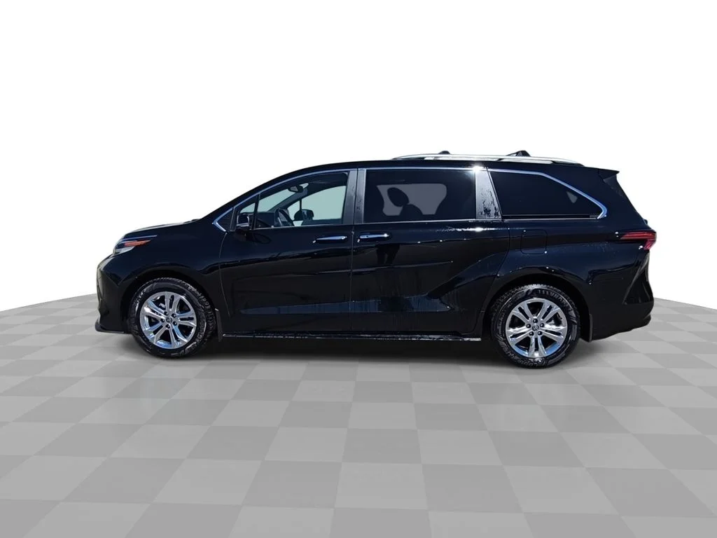 Certified Used 2022 Black Toyota Platinum image 5