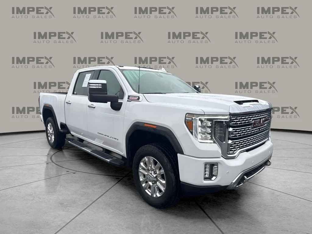 Used 2021 White GMC Denali image 5
