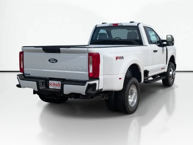 New 2027 Oxford White Ford F-350® XL image 7