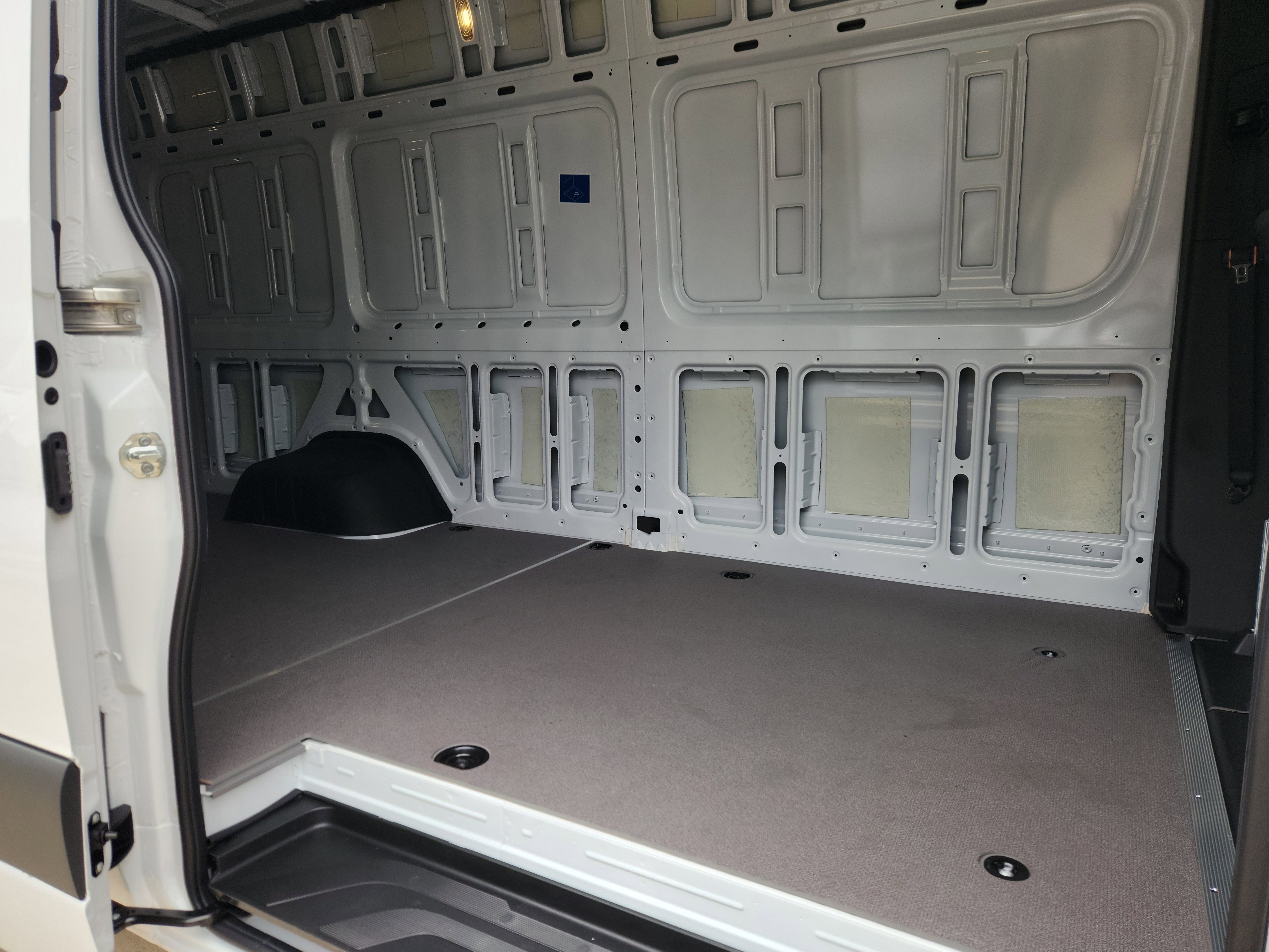 New 2026 Arctic White Mercedes-Benz Cargo 170 WB image 22