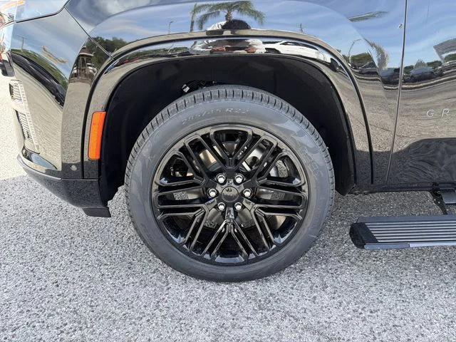 New 2026 High Gloss Black Exterior Paint Jeep Limited Reserve image 33