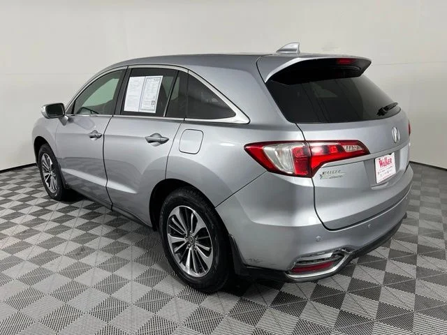 Used 2018 Lunar Silver Metallic Acura Advance Package image 5