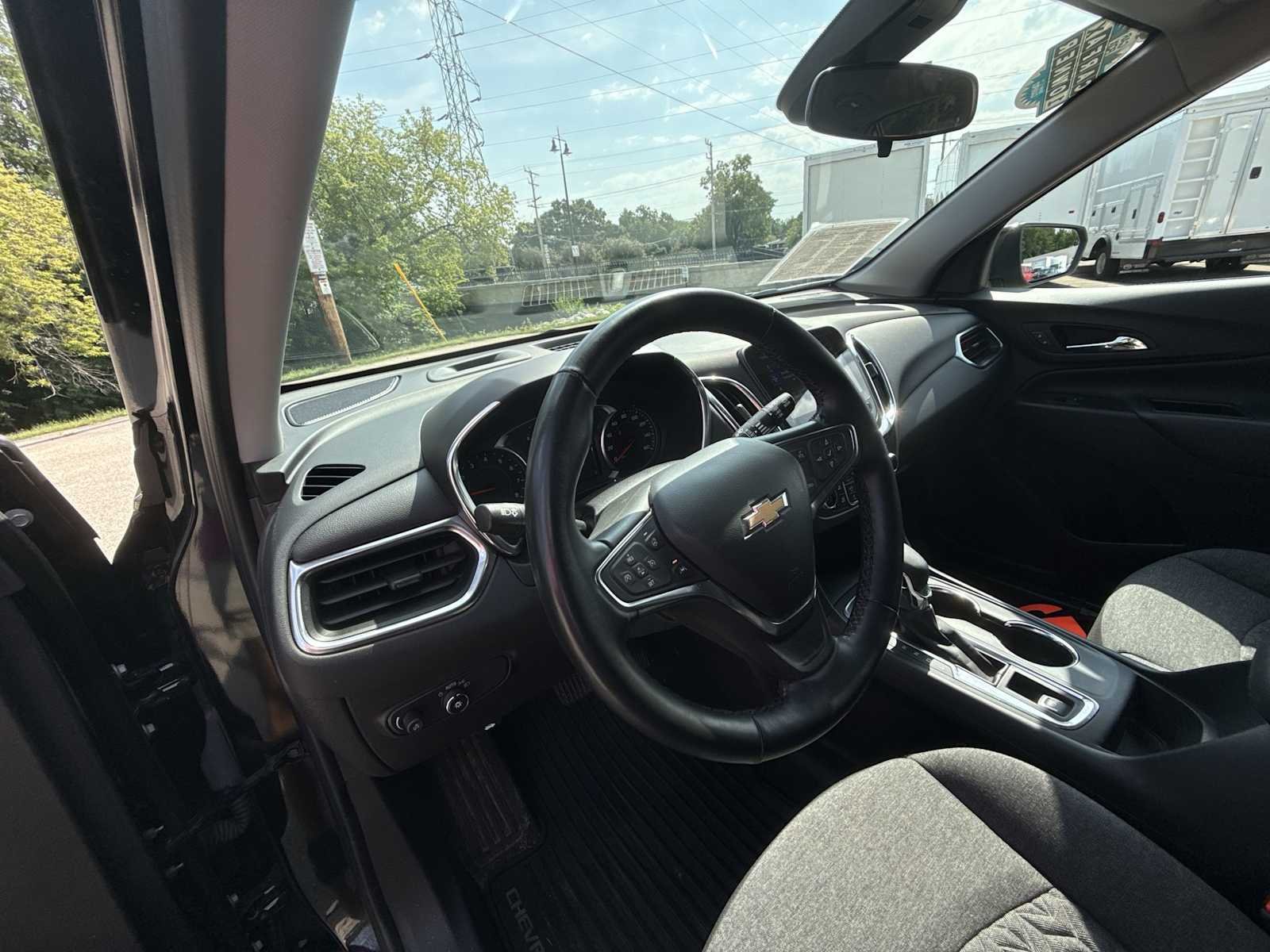 2024 Chevrolet Equinox LT - Photo 10