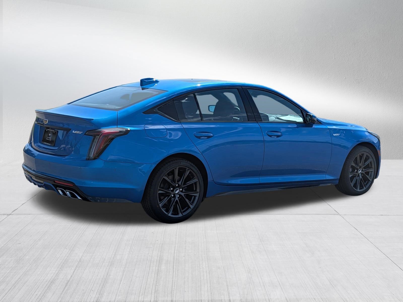 2026 Cadillac CT5 V-Series - Photo 6