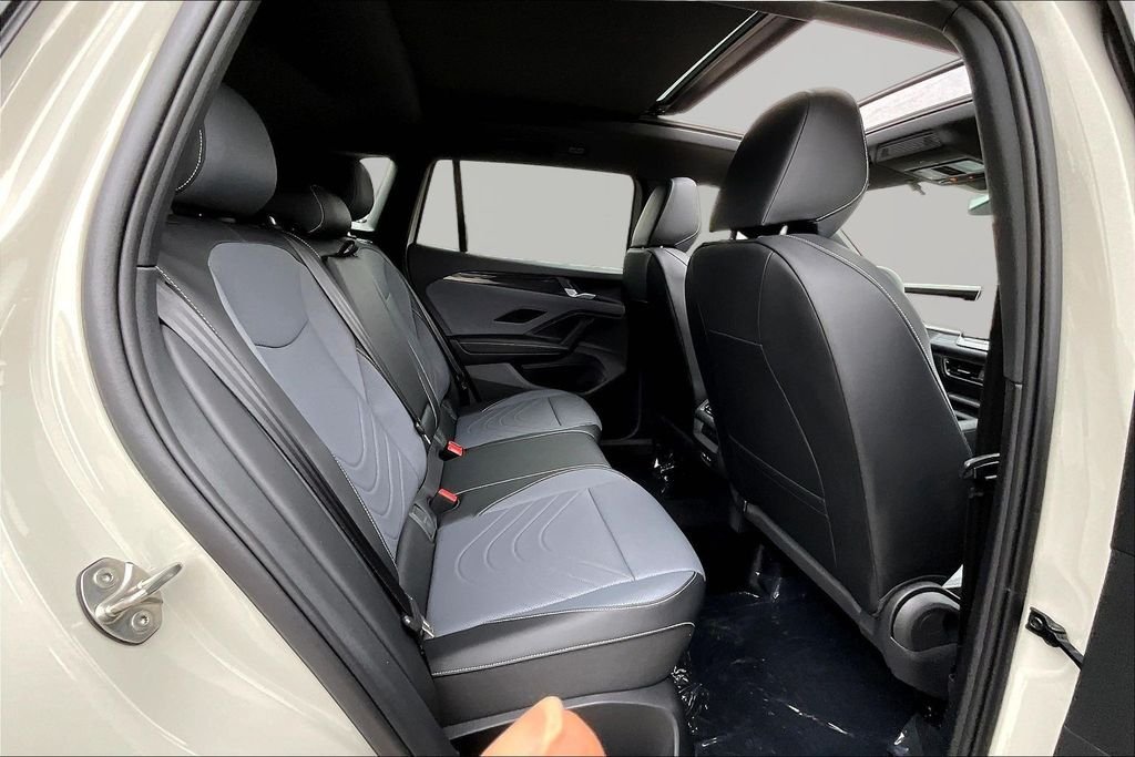 New 2026 Beige Volkswagen 2.0T SE R-Line Black image 26