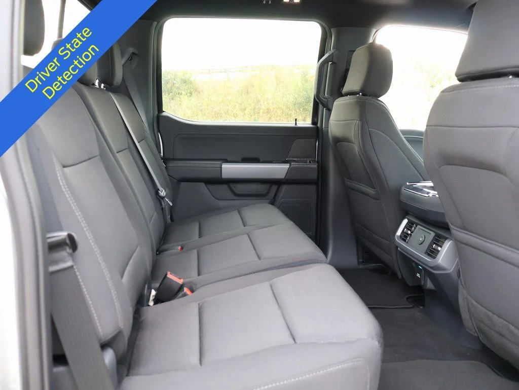 2025 Ford F-150 XLT - Photo 13
