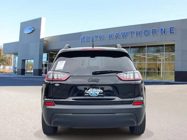 Certified Used 2019 Diamond Black Jeep Latitude Plus image 5