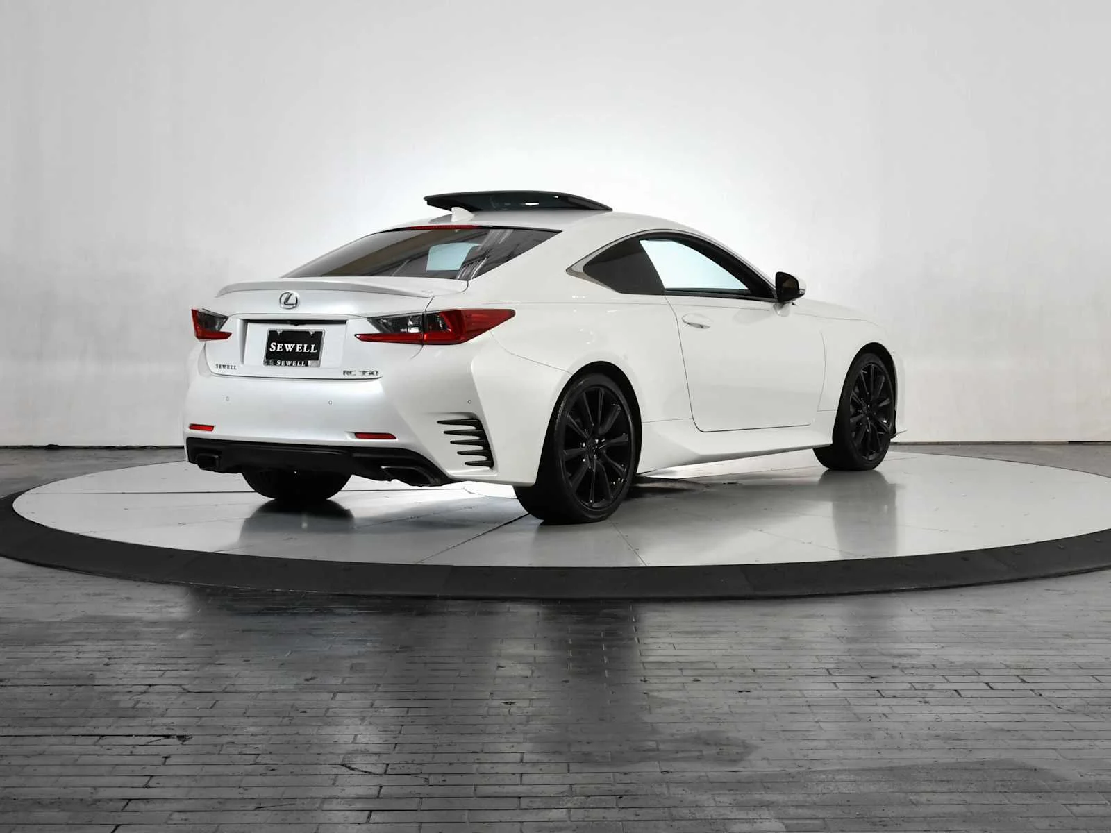 Used 2015 Starfire Pearl Lexus  image 7