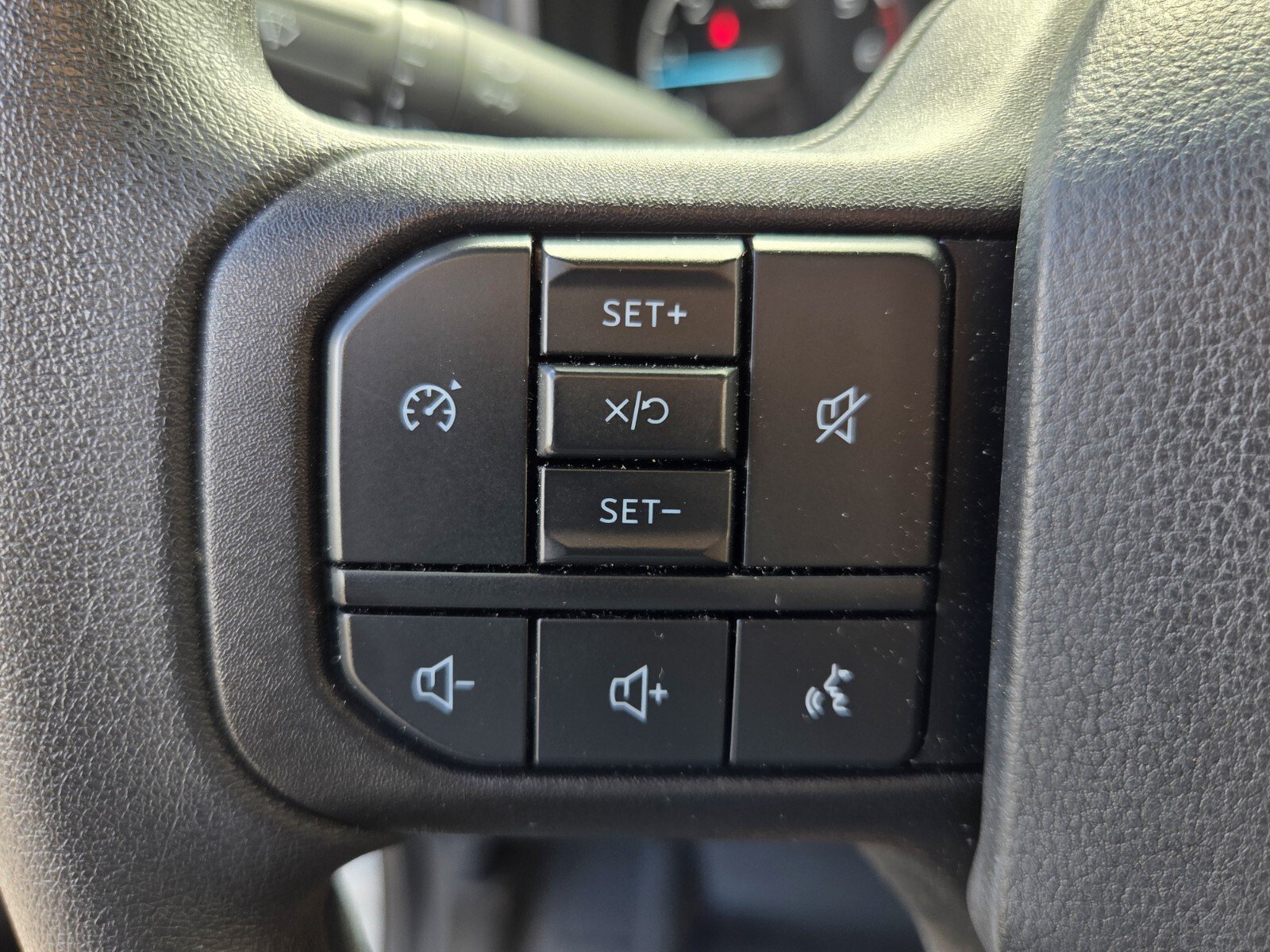 Used 2024 Oxford White Ford XL image 20