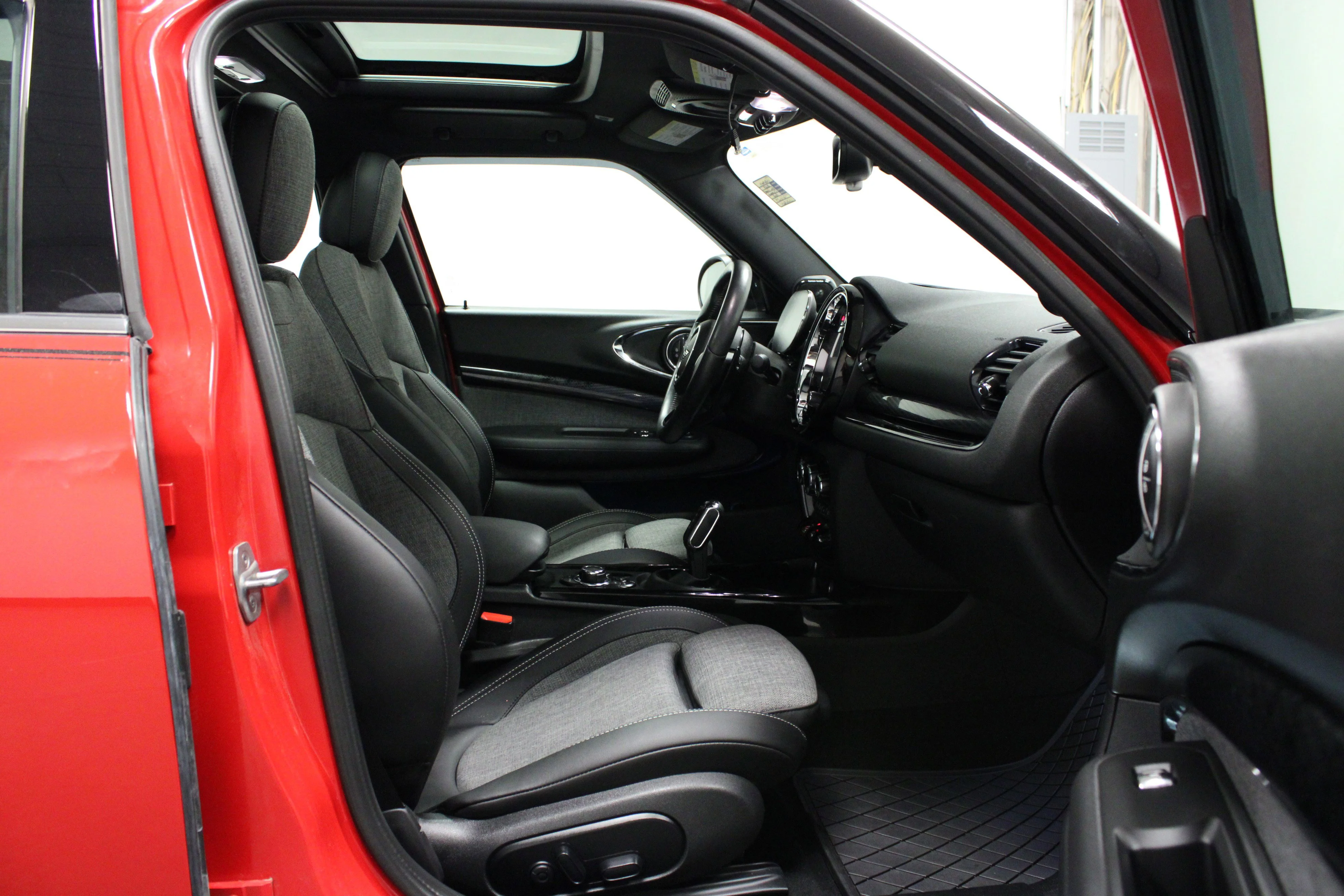 Used 2023 Chili Red MINI Cooper S image 16