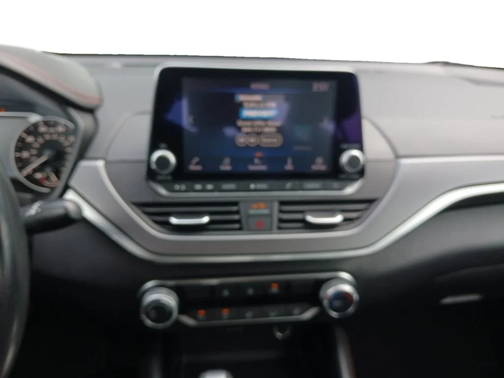 Used 2024 Silver Nissan 2.5 SR image 12