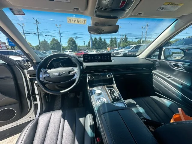 Used 2024 White Genesis 2.5T image 29