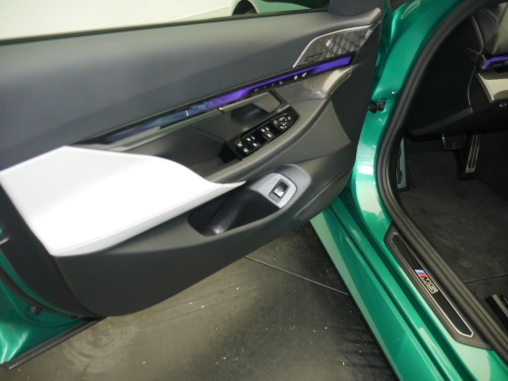Used 2026 Green Metallic BMW Base image 4