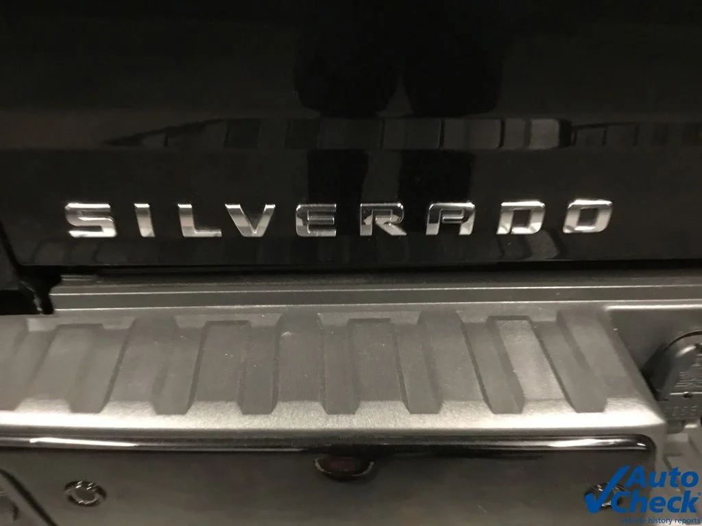 Used 2018 Black Chevrolet LTZ image 19