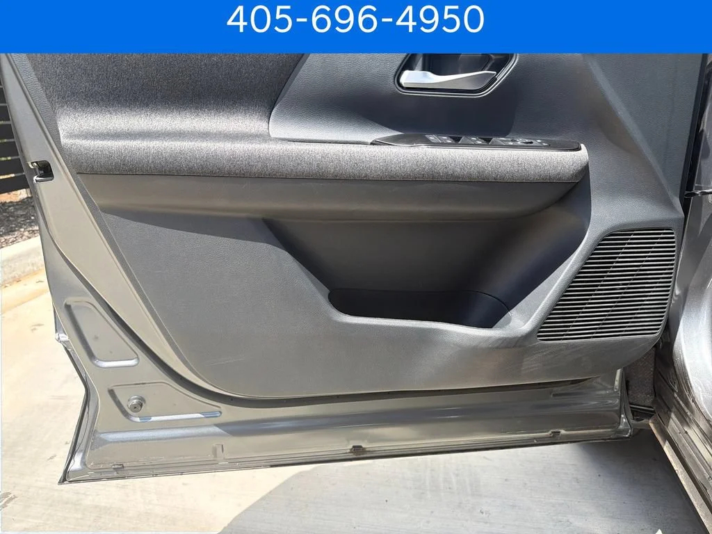 Pre-Owned 2026 Nissan Kicks SV