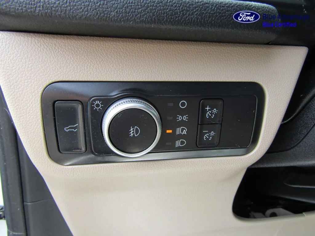 Certified Used 2021 Star White Ford SEL image 33