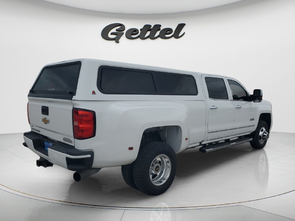 Used 2019 SUMMIT WHITE Chevrolet High Country image 5