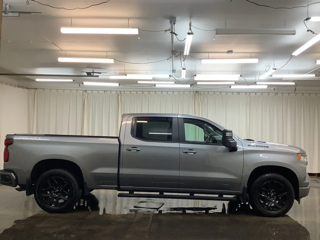 Used 2024 Sterling Grey Metallic Chevrolet RST image 4