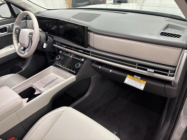 New 2026 Silver Hyundai SEL AWD image 38