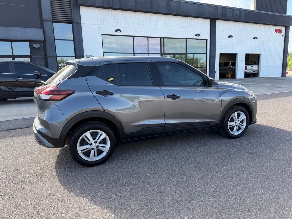 Used 2024 Gray Nissan S image 4
