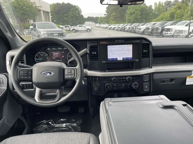New 2026 Oxford White Ford XL image 10