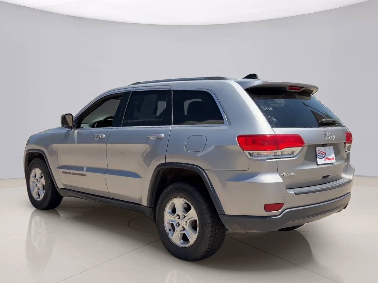 Used 2017 Silver Jeep LAREDO image 3