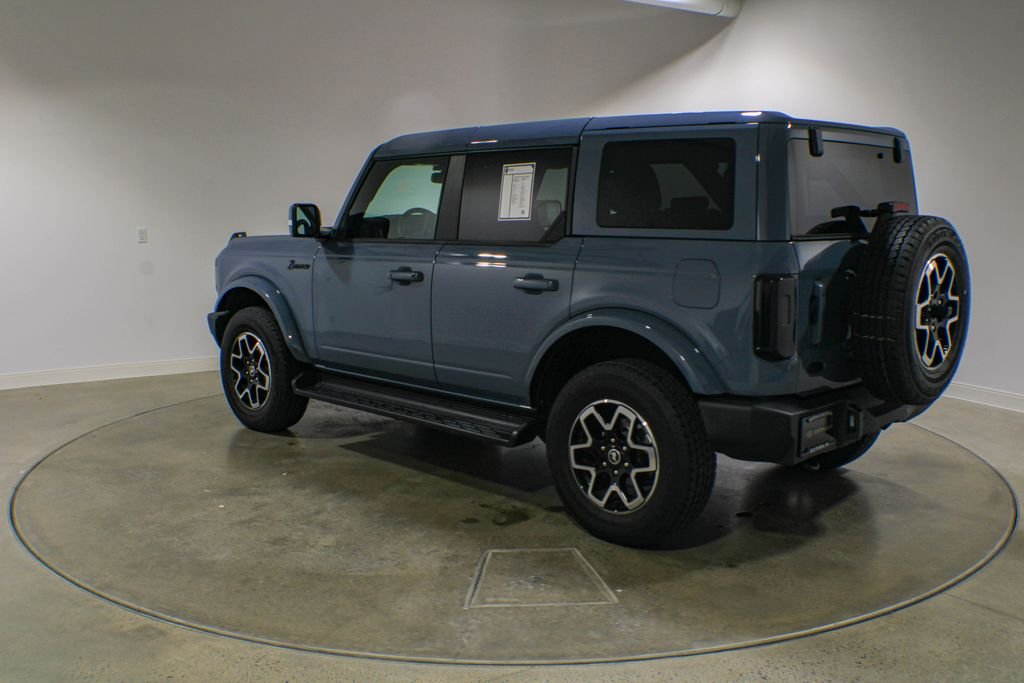 Used 2025 Azure Gray Metallic Ford Outer Banks image 4