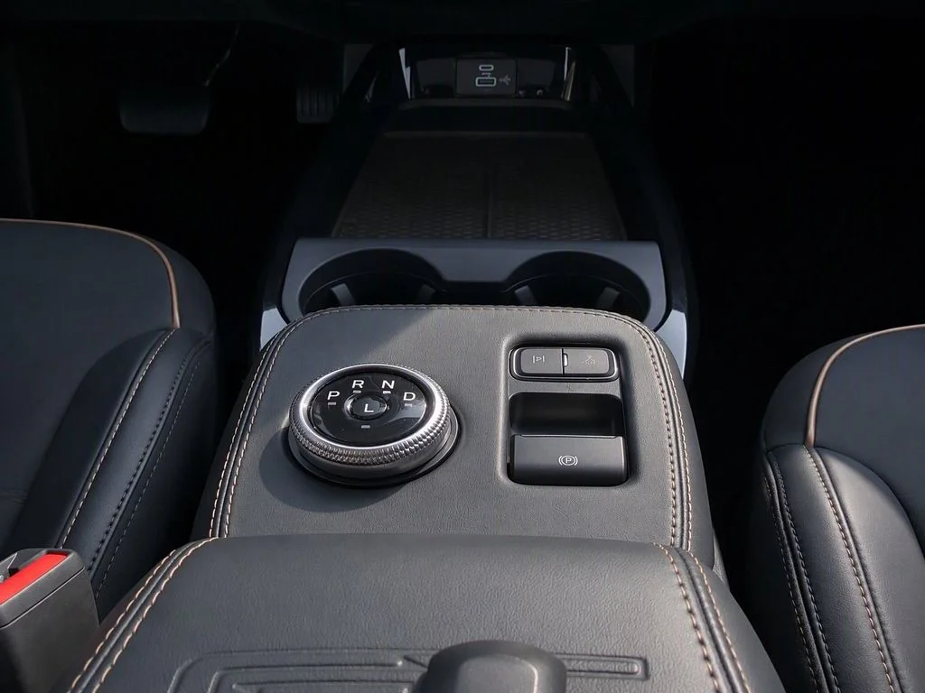 Used 2022 Blue Ford GT image 13