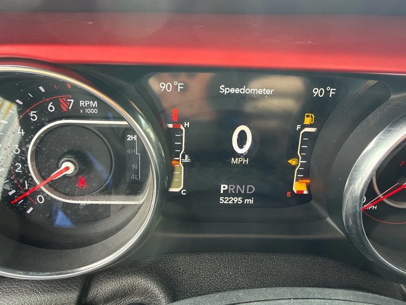 Used 2019 Bright White Clea Jeep Rubicon image 9