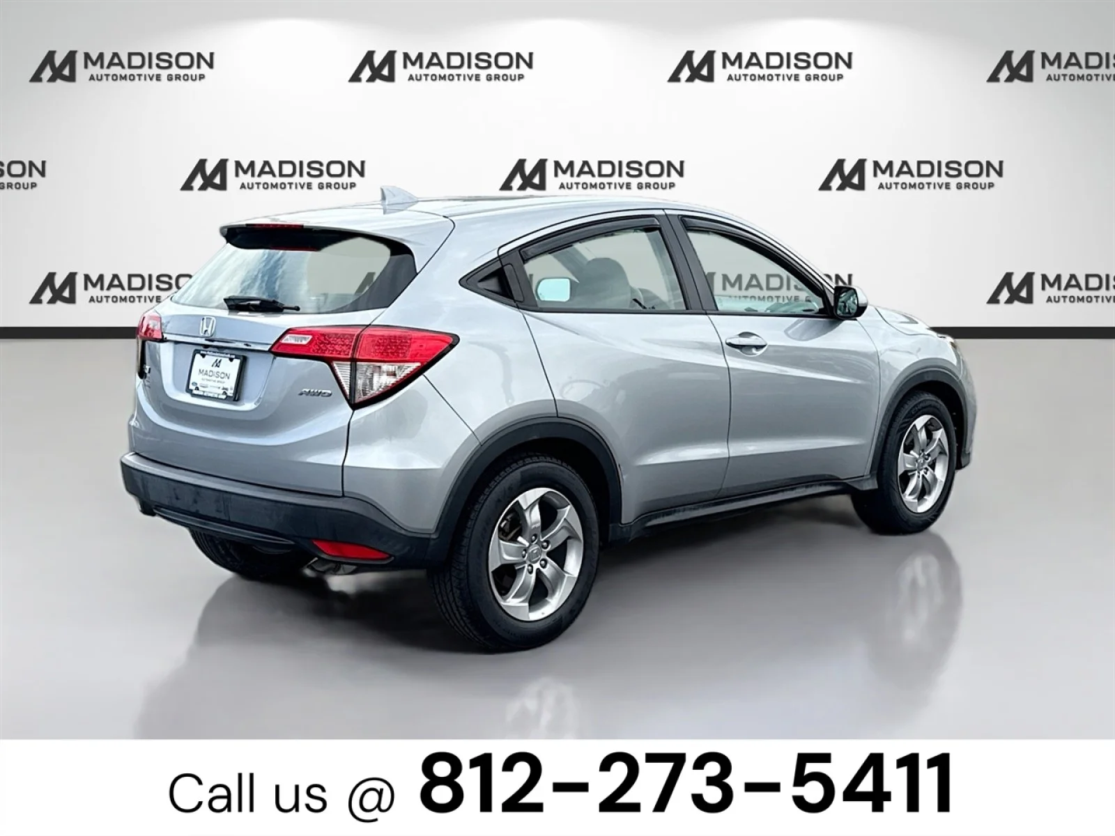 Used 2019 Silver Honda LX image 5