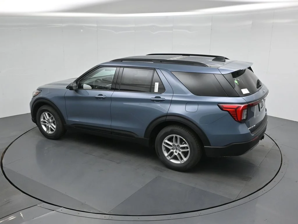 New 2026 Vapor Blue Metallic Ford Active image 41