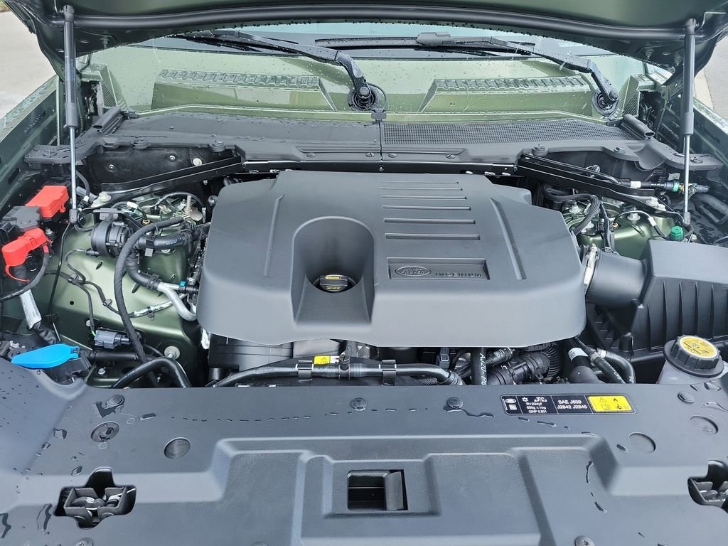 New 2026 Woolstone Green LAND ROVER X-Dynamic SE image 28