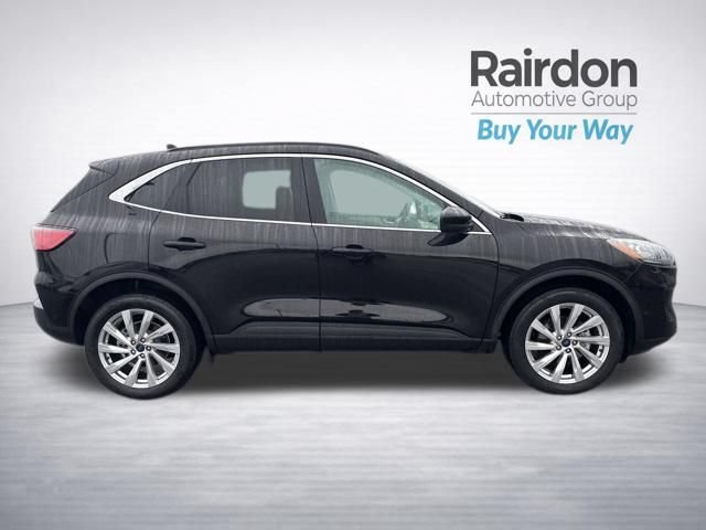 Used 2022 Black Metallic Ford Titanium image 8