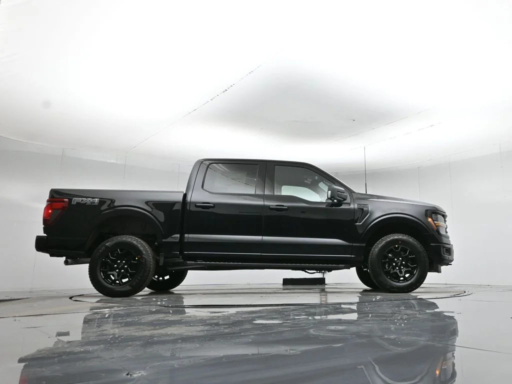 New 2026 Agate Black Metallic Ford XLT image 52