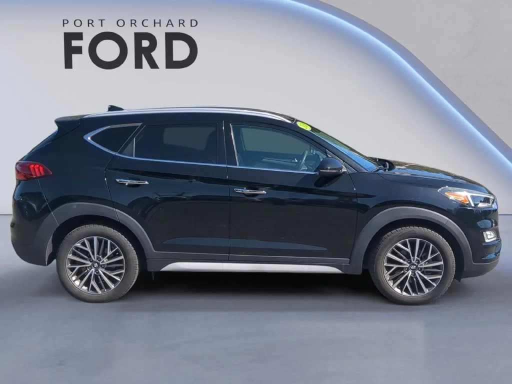 Used 2020 Black Hyundai Limited image 8