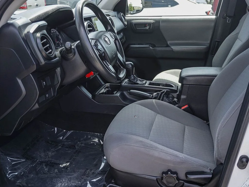 Used 2021 White Toyota SR image 17