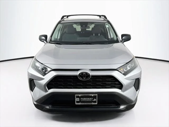 Certified Used 2020 SILVER SKY METALLIC Toyota  image 2