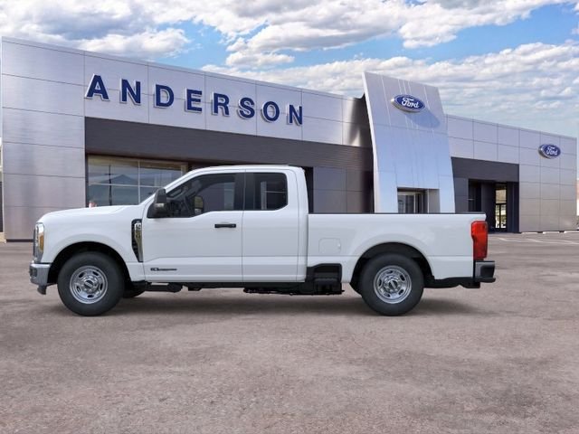 New 2026 Oxford White Ford XL image 3