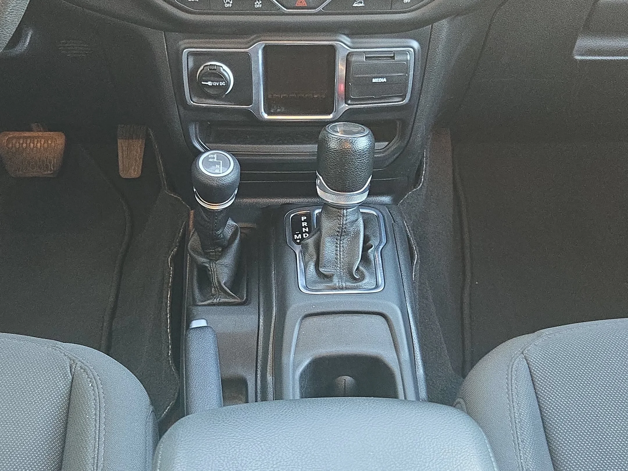 Used 2023 Sting-Gray Clearcoat Jeep Sport image 32