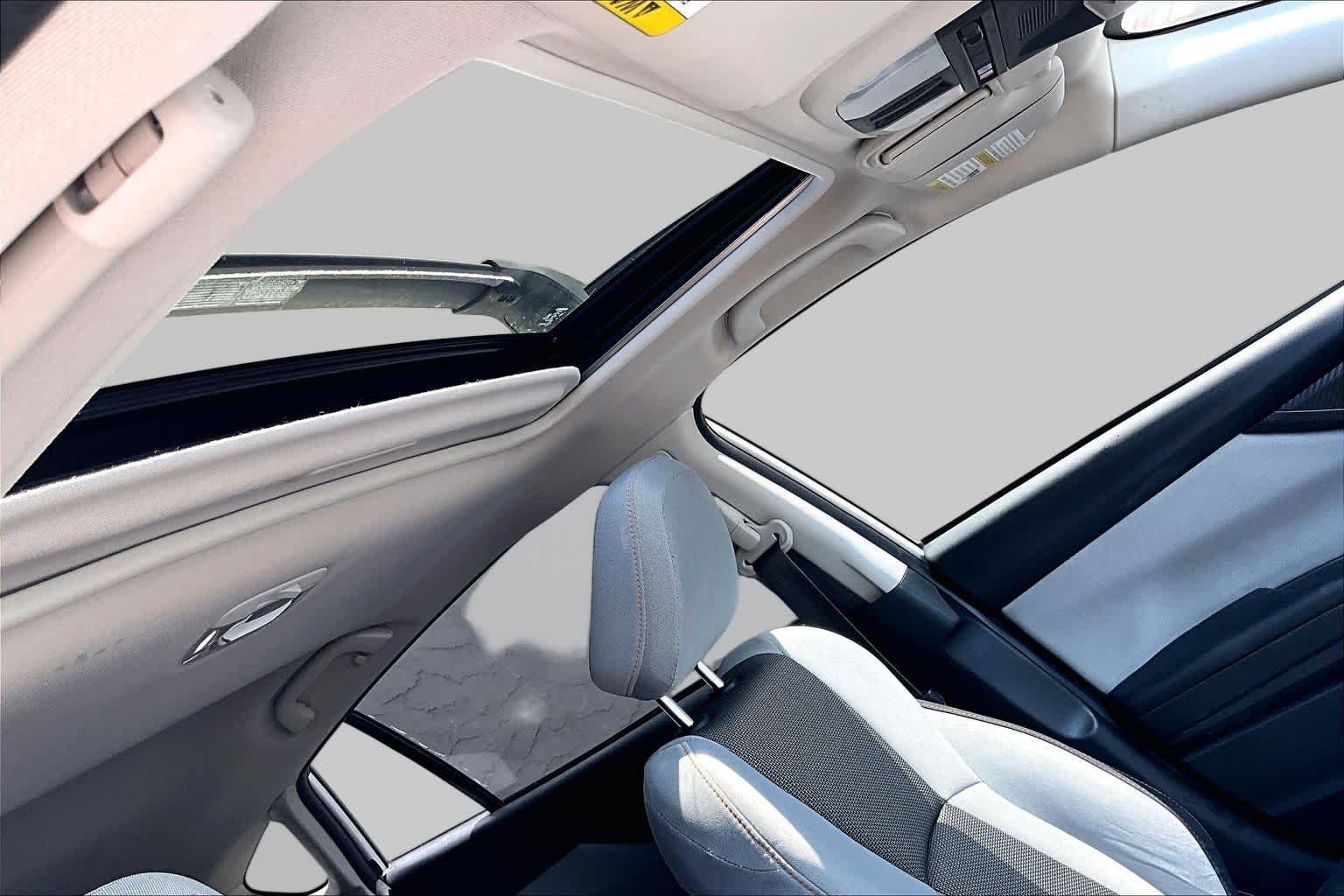Used 2019 Crystal White Pearl Subaru Premium image 14