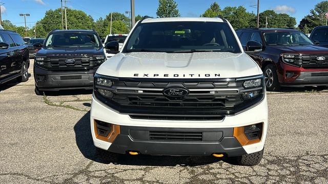 New 2026 Star White Metallic Tri-Coat Ford Tremor image 6