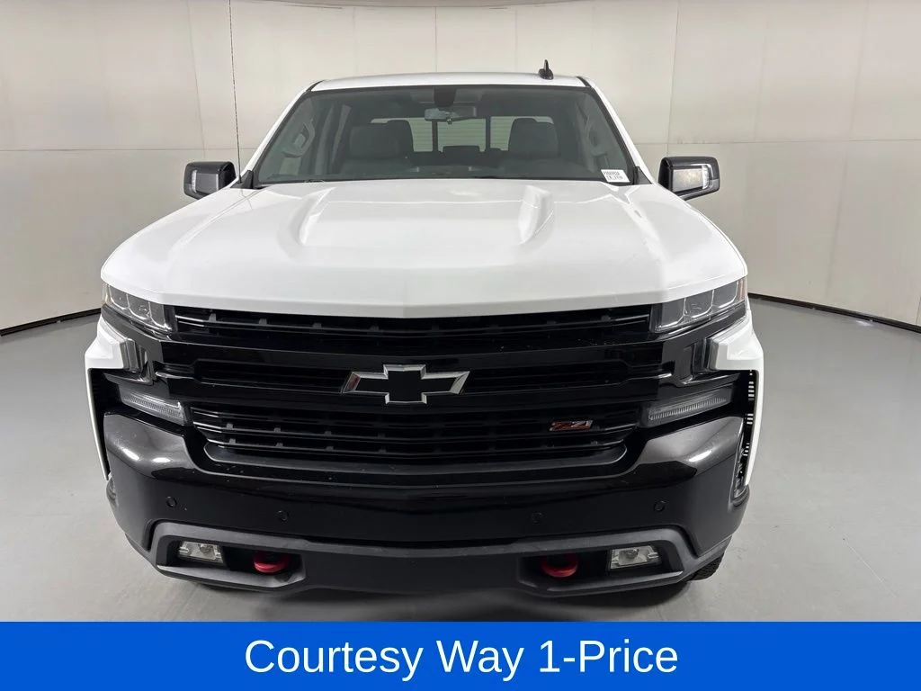 Used 2021 White Chevrolet LT Trail Boss image 4